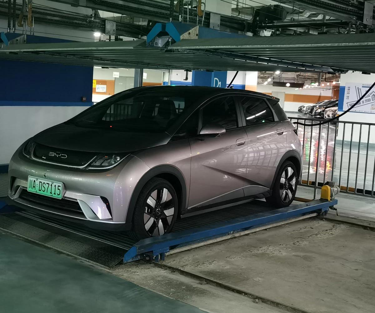 錦江兩層升降式機械停車(chē)位二手