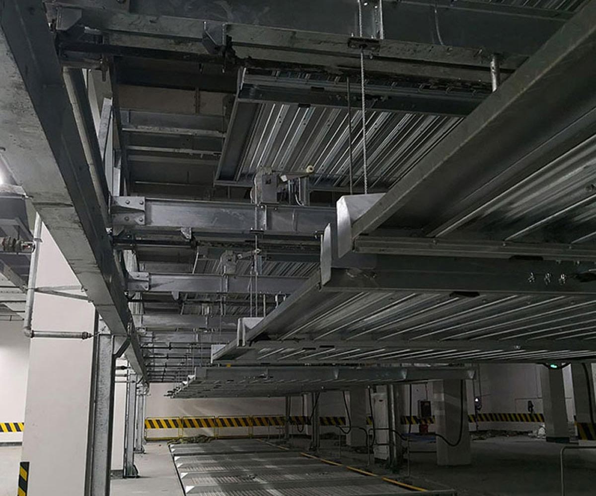 三層升降平移機械立體停車(chē)設備租用.jpg